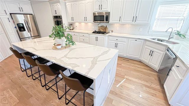 3094 Walkers Falls Way, Buford, GA 30519