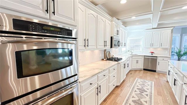 3094 Walkers Falls Way, Buford, GA 30519