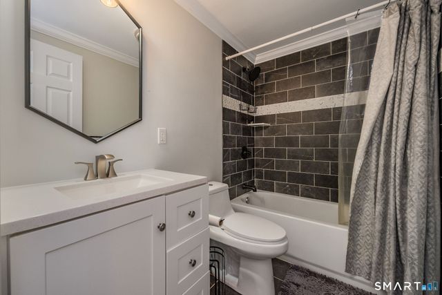 50 Jefferson Circle, Clinton, CT 06413