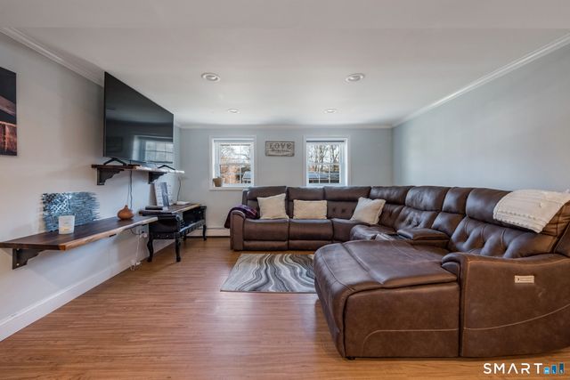 50 Jefferson Circle, Clinton, CT 06413