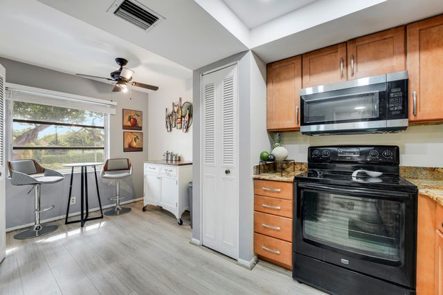 14849 Cumberland Drive 2070, Delray Beach, FL 33446