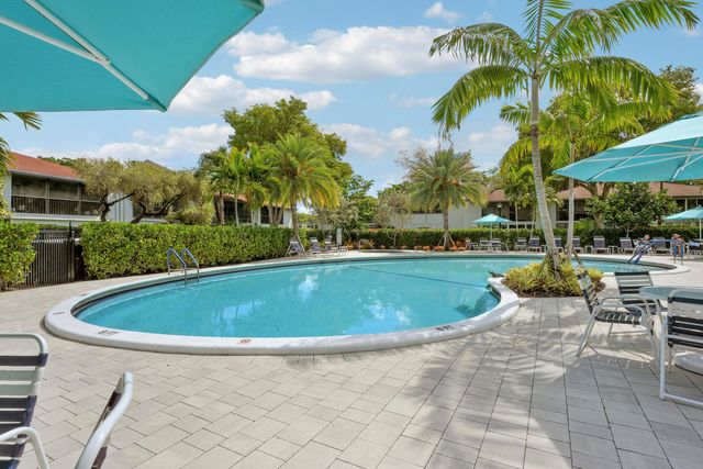 14849 Cumberland Drive 2070, Delray Beach, FL 33446