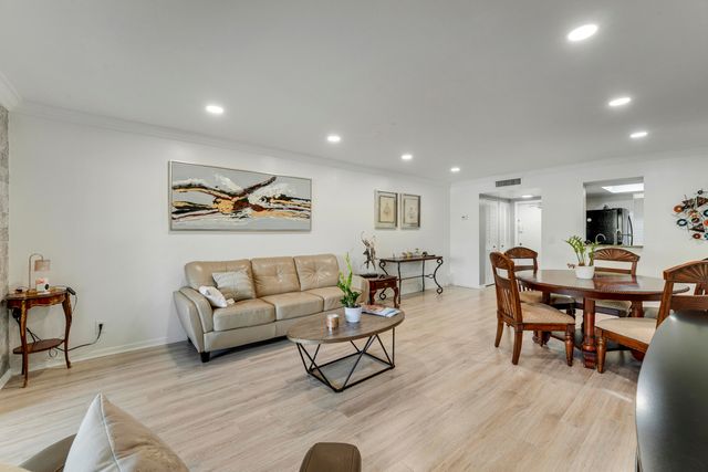14849 Cumberland Drive 2070, Delray Beach, FL 33446