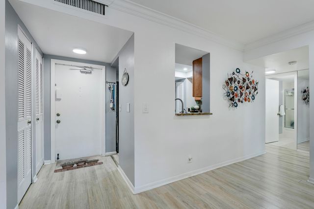 14849 Cumberland Drive 2070, Delray Beach, FL 33446