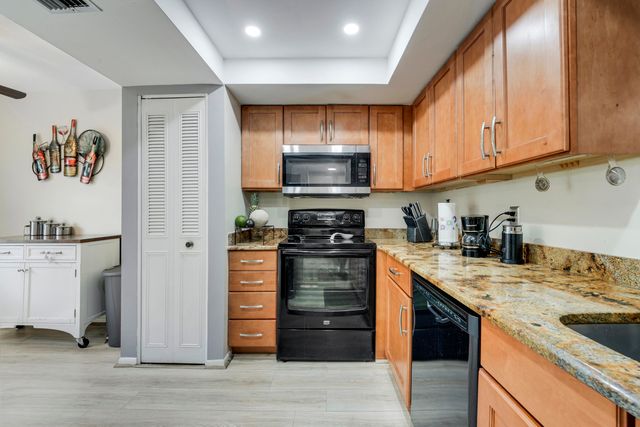 14849 Cumberland Drive 2070, Delray Beach, FL 33446