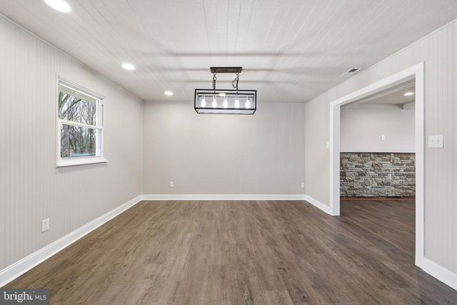 203 CENTRAL AVE, Woodbury Heights, NJ 08097