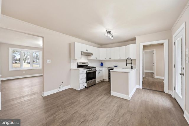 203 CENTRAL AVE, Woodbury Heights, NJ 08097