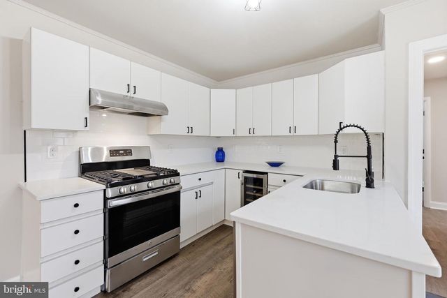 203 CENTRAL AVE, Woodbury Heights, NJ 08097