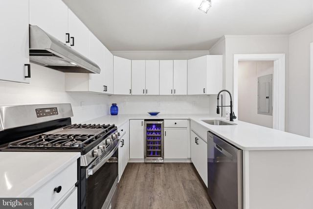 203 CENTRAL AVE, Woodbury Heights, NJ 08097