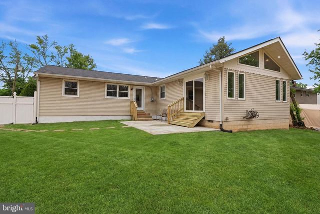 203 CENTRAL AVE, Woodbury Heights, NJ 08097