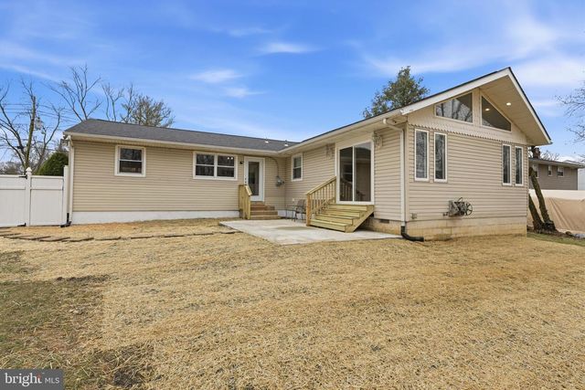 203 CENTRAL AVE, Woodbury Heights, NJ 08097