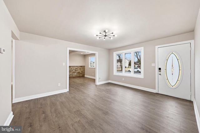 203 CENTRAL AVE, Woodbury Heights, NJ 08097