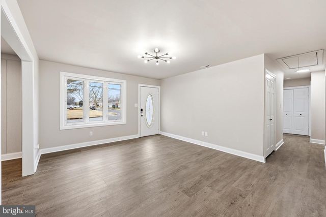 203 CENTRAL AVE, Woodbury Heights, NJ 08097