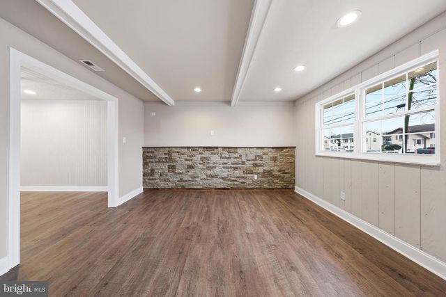 203 CENTRAL AVE, Woodbury Heights, NJ 08097