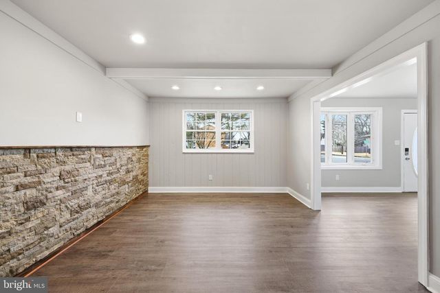 203 CENTRAL AVE, Woodbury Heights, NJ 08097