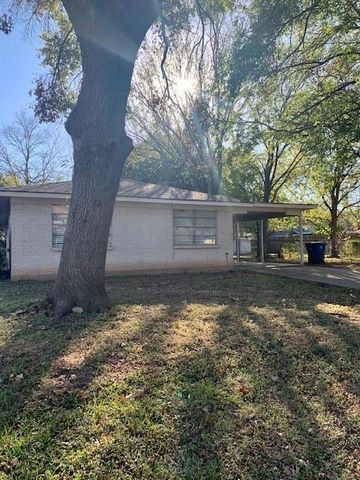 5700 Blythewood DR A, Austin, TX 78745