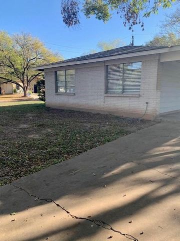 5700 Blythewood DR A, Austin, TX 78745