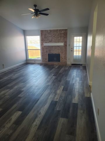 1211 Lakeshore Drive, Irving, TX 75060