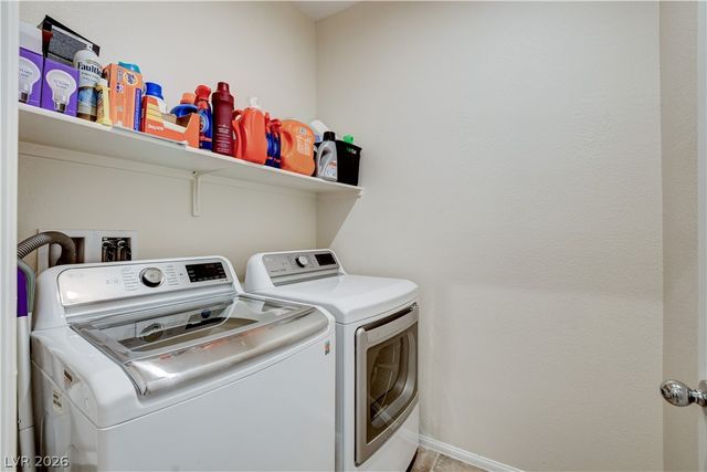 207 Red Sandstone Avenue, North Las Vegas, NV 89031