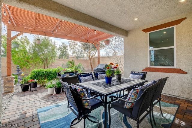 207 Red Sandstone Avenue, North Las Vegas, NV 89031