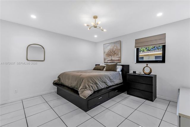 20220 Highland Lakes Blvd, Miami, FL 33179