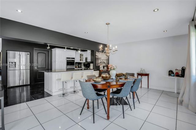 20220 Highland Lakes Blvd, Miami, FL 33179