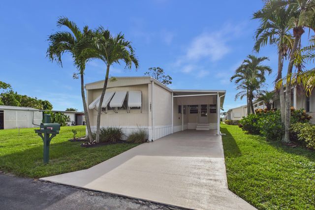 10003 Granada Bay, Boynton Beach, FL 33436