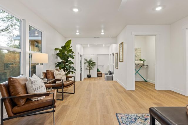 11000 Bubbling Wells Rd, Grass Valley, CA 95945