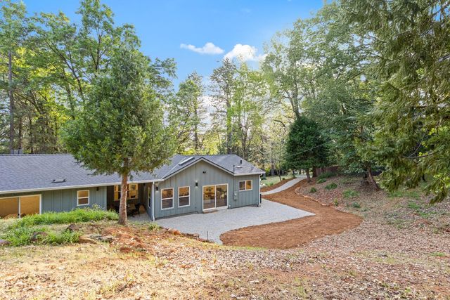 11000 Bubbling Wells Rd, Grass Valley, CA 95945