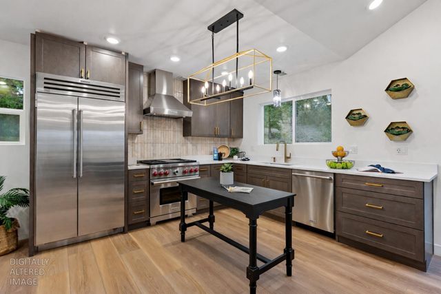 11000 Bubbling Wells Rd, Grass Valley, CA 95945