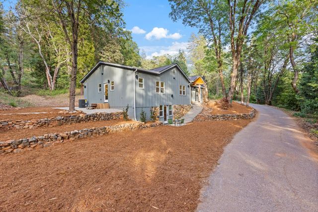 11000 Bubbling Wells Rd, Grass Valley, CA 95945