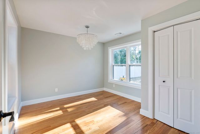 23 Clinton Avenue, Old Saybrook, CT 06475