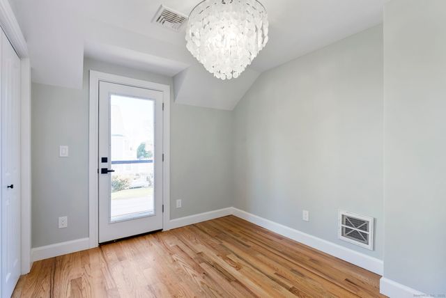 23 Clinton Avenue, Old Saybrook, CT 06475