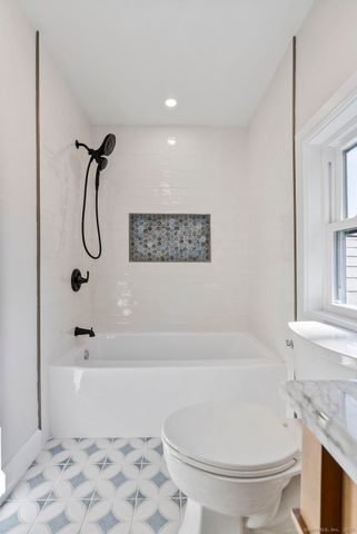 23 Clinton Avenue, Old Saybrook, CT 06475