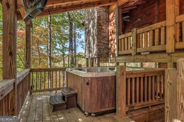 20 Smith Hill Road, Blue Ridge, GA 30513