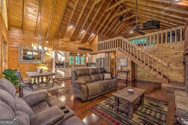 20 Smith Hill Road, Blue Ridge, GA 30513