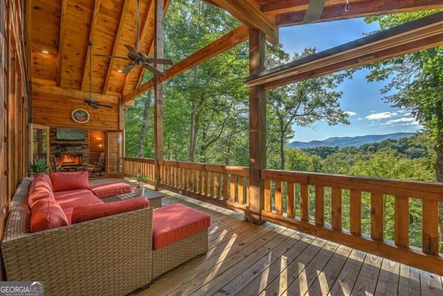 20 Smith Hill Road, Blue Ridge, GA 30513