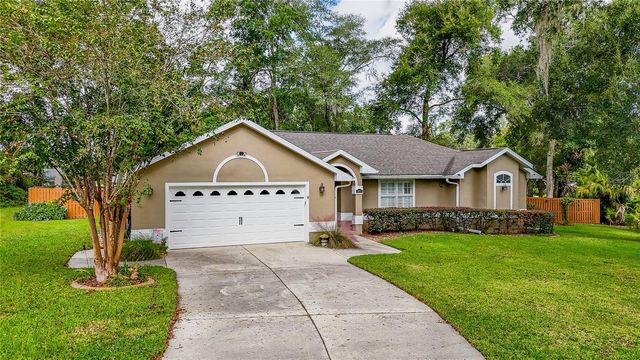 5011 NE 8TH STREET, Ocala, FL 34470