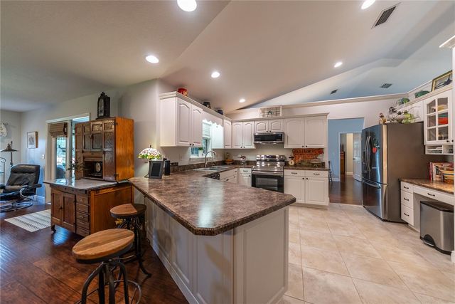 5011 NE 8TH STREET, Ocala, FL 34470