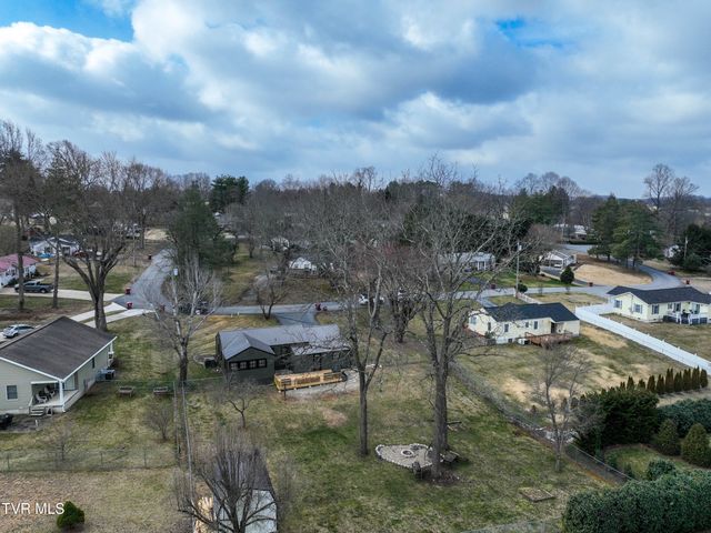 2302 Princeton Lane, Johnson City, TN 37601