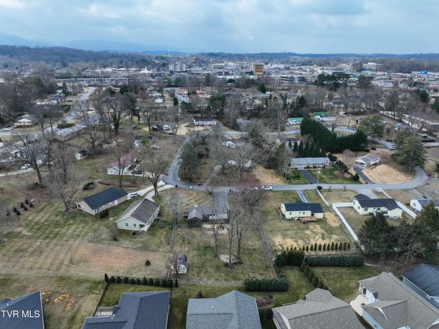 2302 Princeton Lane, Johnson City, TN 37601