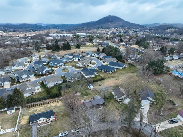 2302 Princeton Lane, Johnson City, TN 37601