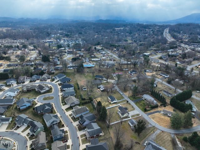 2302 Princeton Lane, Johnson City, TN 37601