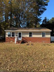 108 Carmen DR, Hampton, VA 23664