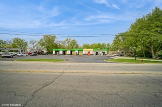235 W State Road, Island Lake, IL 60042