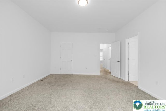 825 16th Avenue, Bethlehem City, PA 18018
