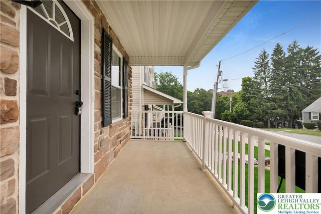 825 16th Avenue, Bethlehem City, PA 18018