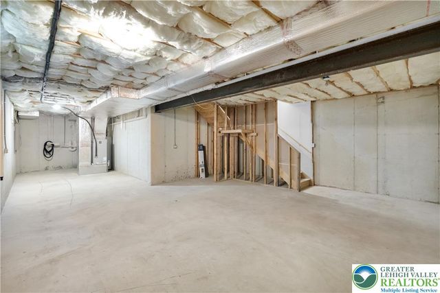 825 16th Avenue, Bethlehem City, PA 18018