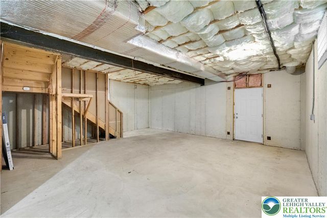 825 16th Avenue, Bethlehem City, PA 18018