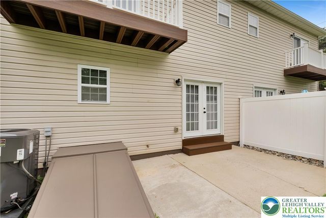 825 16th Avenue, Bethlehem City, PA 18018